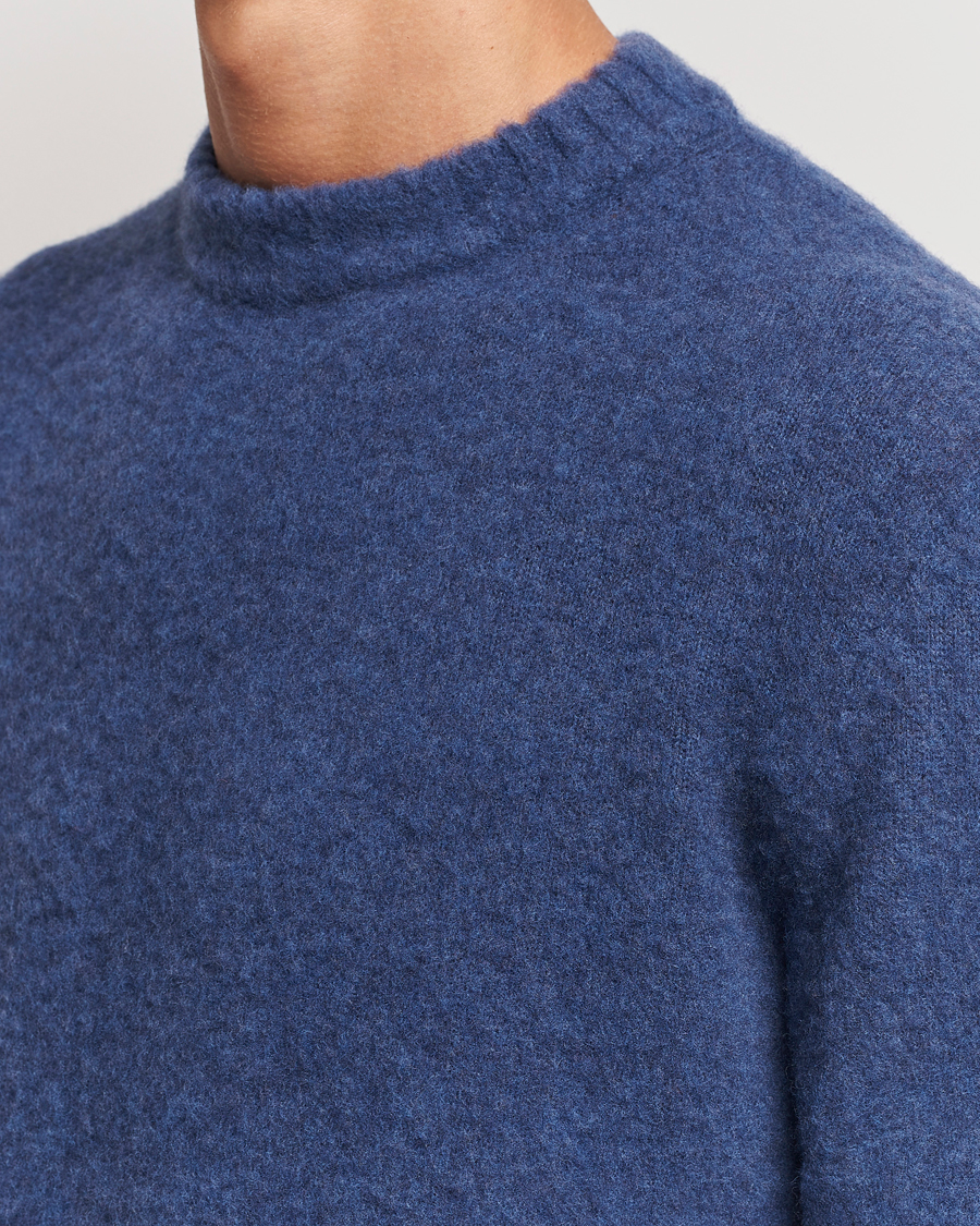 Mies | Puserot | Piacenza Cashmere | Brushed Wool Crew Neck Blue Melange