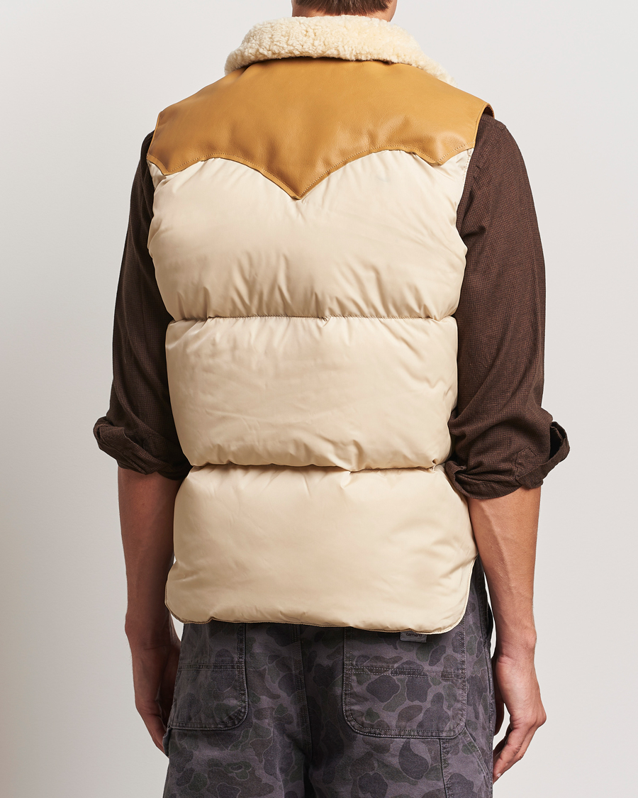 Mies | Takit | Rocky Mountain Featherbed | Christy Vest Light Beige