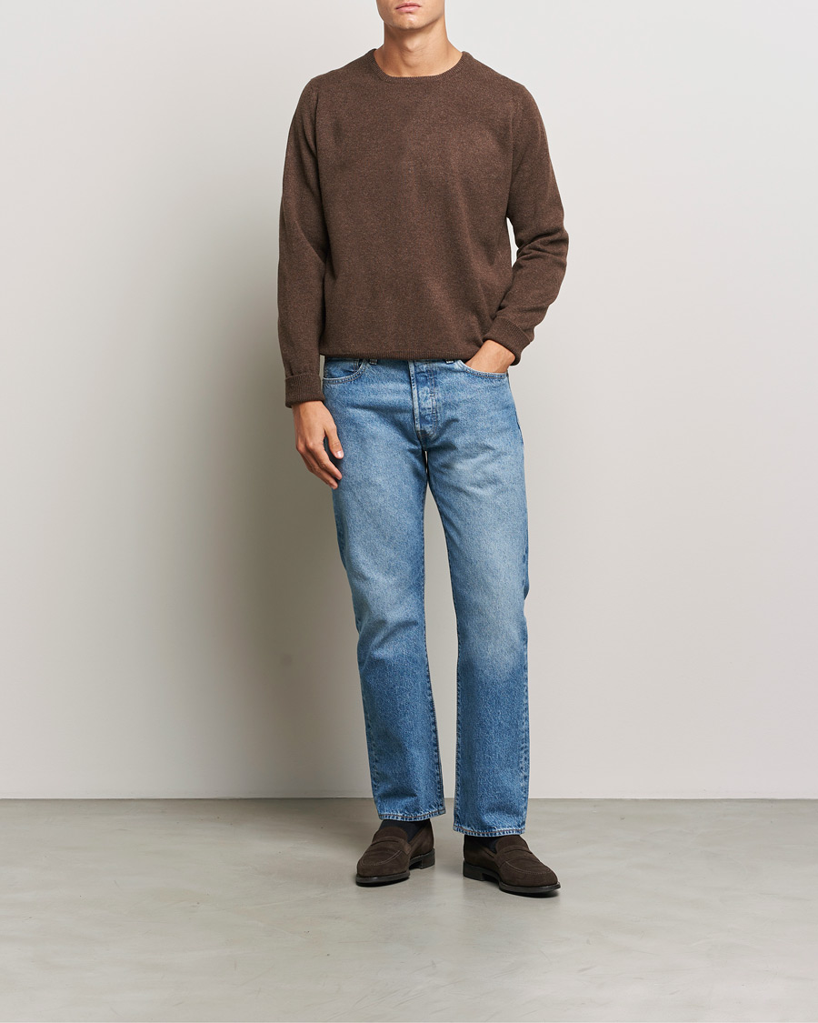 Mies | Puserot | William Lockie | Rob Lambswool Crewneck Mocha