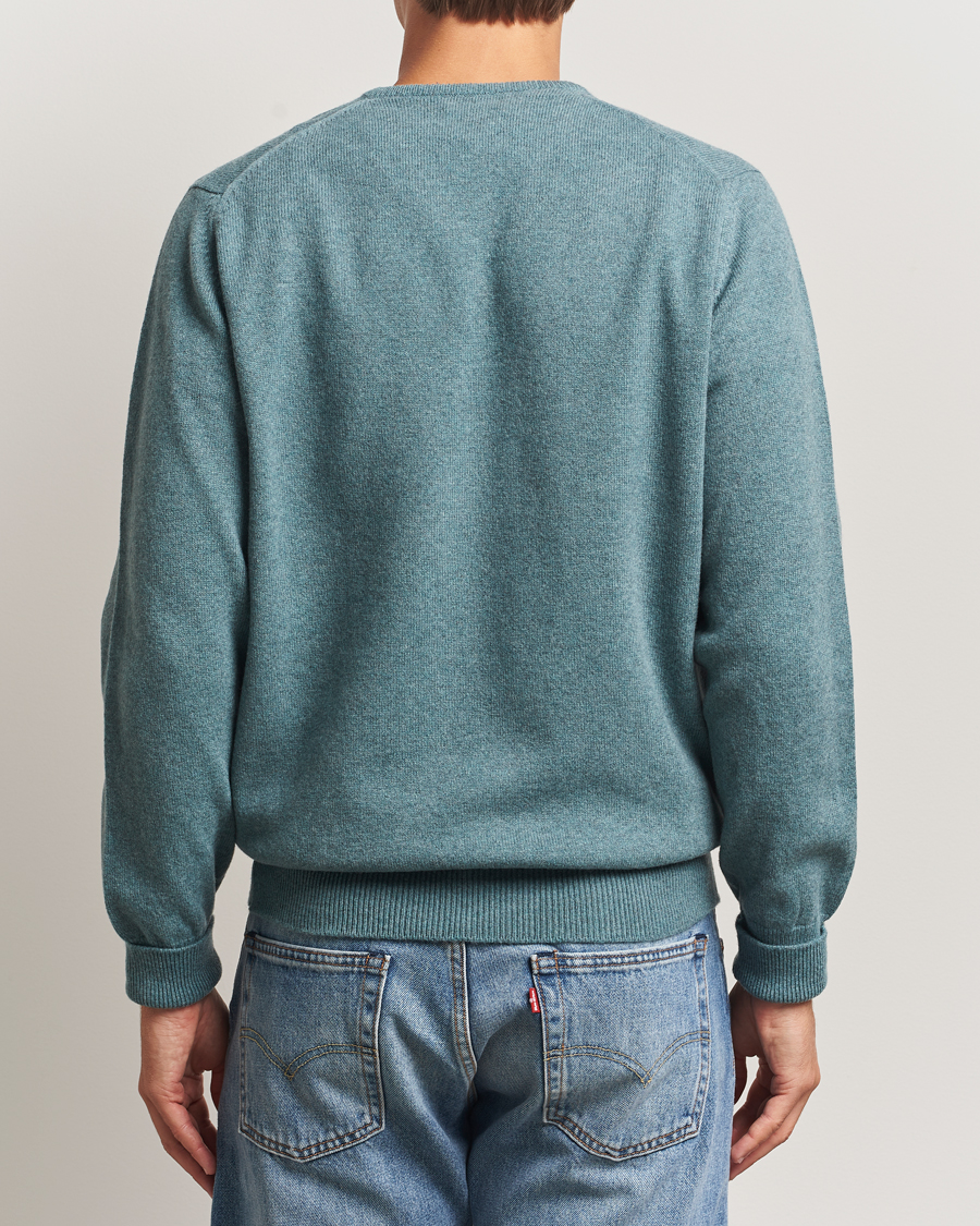 Mies | Puserot | William Lockie | Rob Lambswool V-Neck Caspian