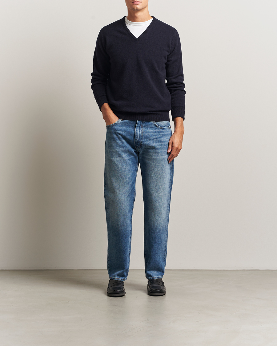 Mies | Puserot | William Lockie | Rob Lambswool V-Neck Navy