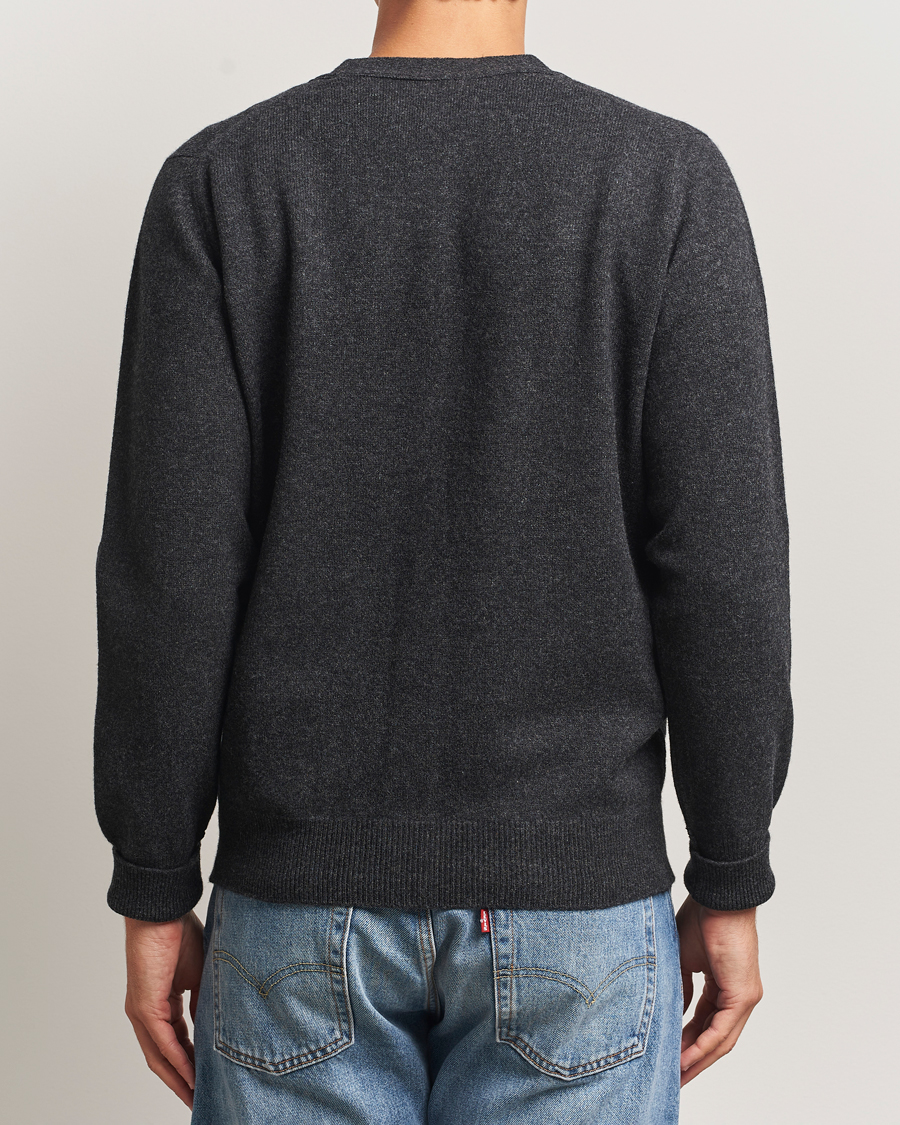 Mies | Puserot | William Lockie | Rob Lambswool Cardigan Charcoal