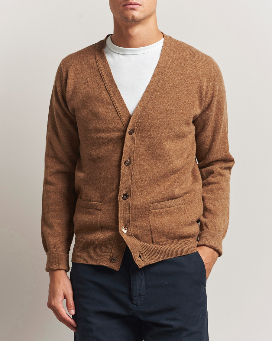 Mies | Puserot | William Lockie | Rob Lambswool Cardigan Driftwood