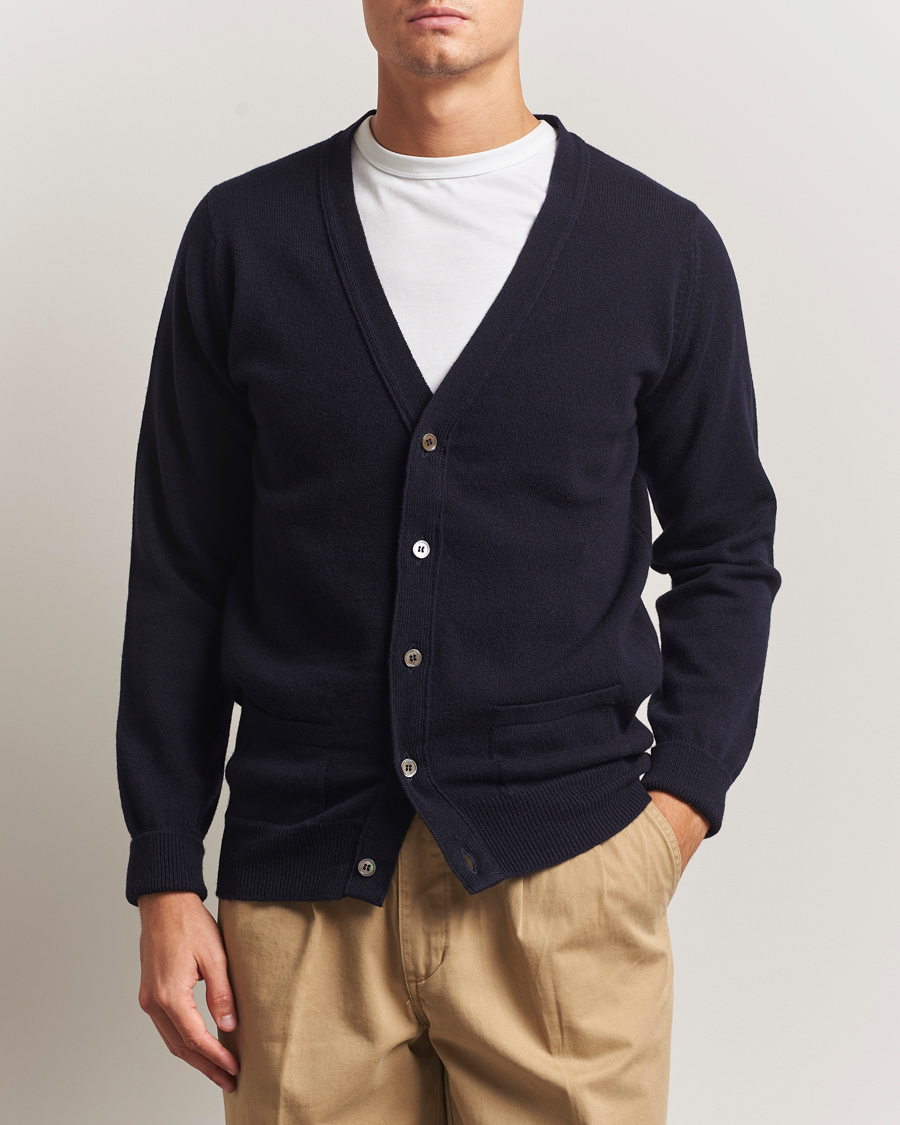 Mies | Puserot | William Lockie | Rob Lambswool Cardigan Navy