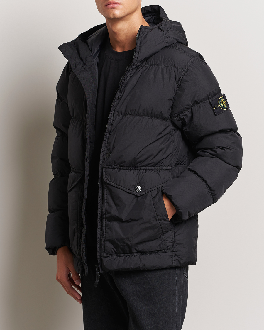 Mies | Takit | Stone Island | Garment Dyed Recycled Nylon Down Hooded Jacket Black