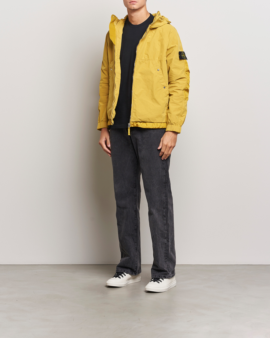 Mies | Takit | Stone Island | Hooded Lightweight Tela Jacket Mustard