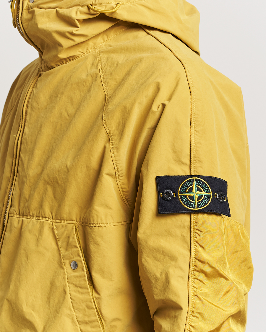 Mies | Takit | Stone Island | Hooded Lightweight Tela Jacket Mustard