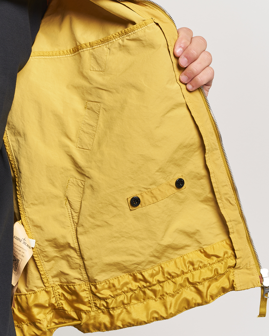 Mies | Takit | Stone Island | Hooded Lightweight Tela Jacket Mustard