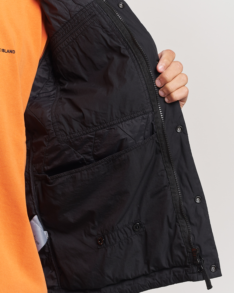 Mies | Takit | Stone Island | 50 Fili Quilted-TC Garment Dyed Jacket Black