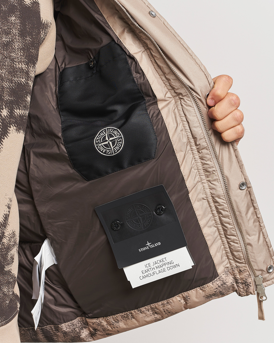 Mies | Takit | Stone Island | Thermo Sensitive Camo Down Jacket Dove Grey