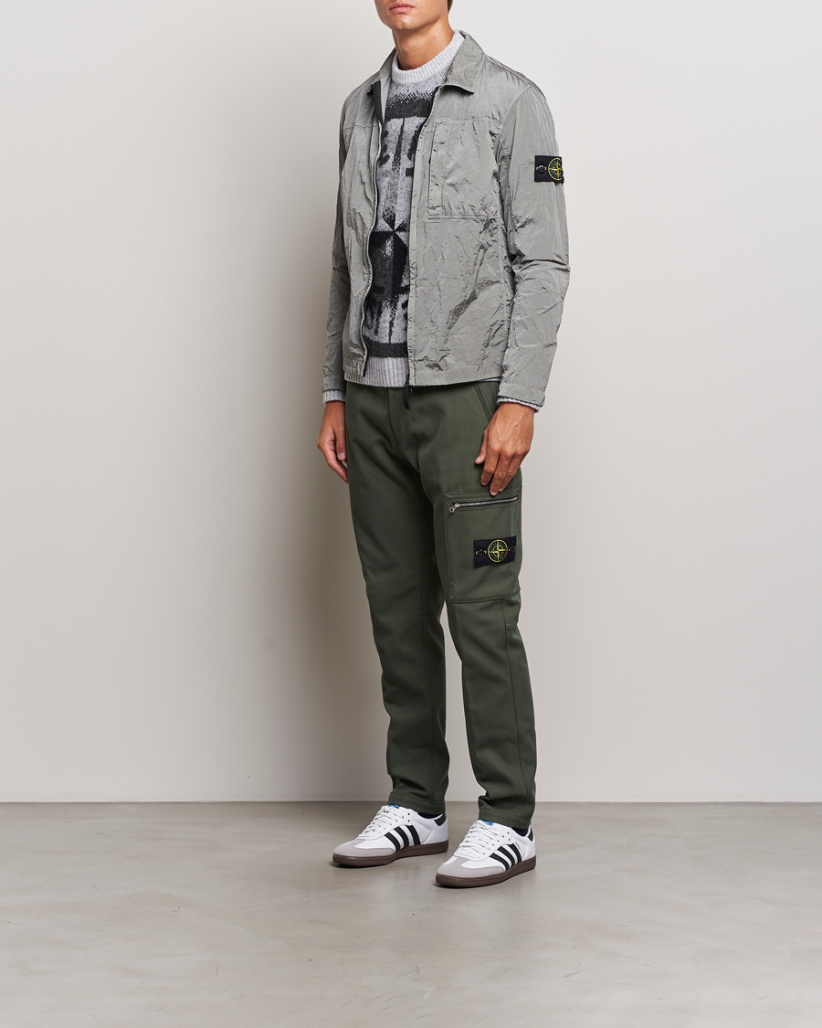 Mies | Kauluspaidat | Stone Island | Nylon Metal Zip Overshirt Grey