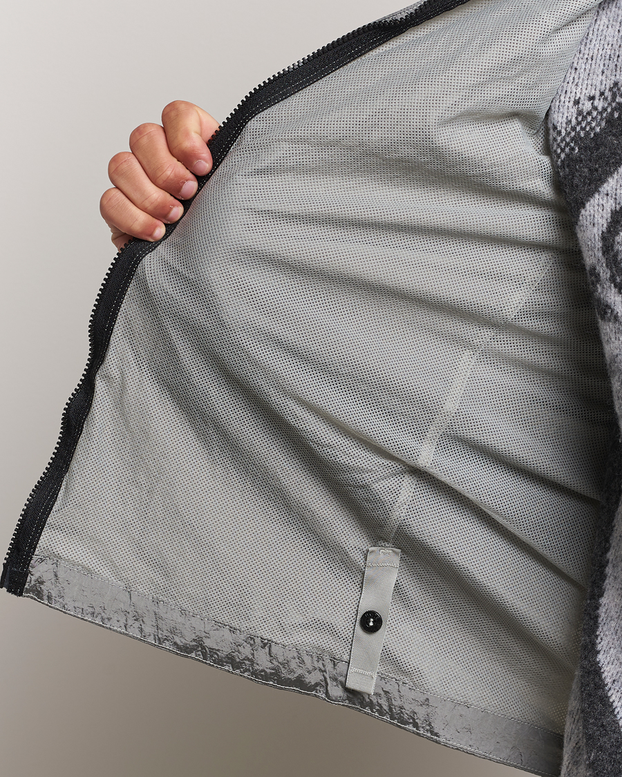 Mies | Kauluspaidat | Stone Island | Nylon Metal Zip Overshirt Grey