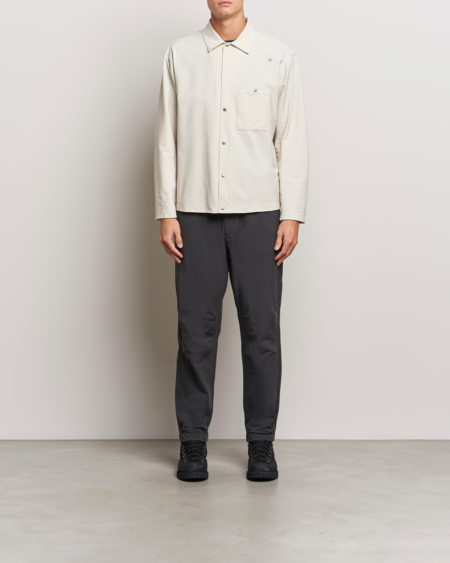 Mies | Kauluspaidat | Stone Island | Stellina Overshirt Sand