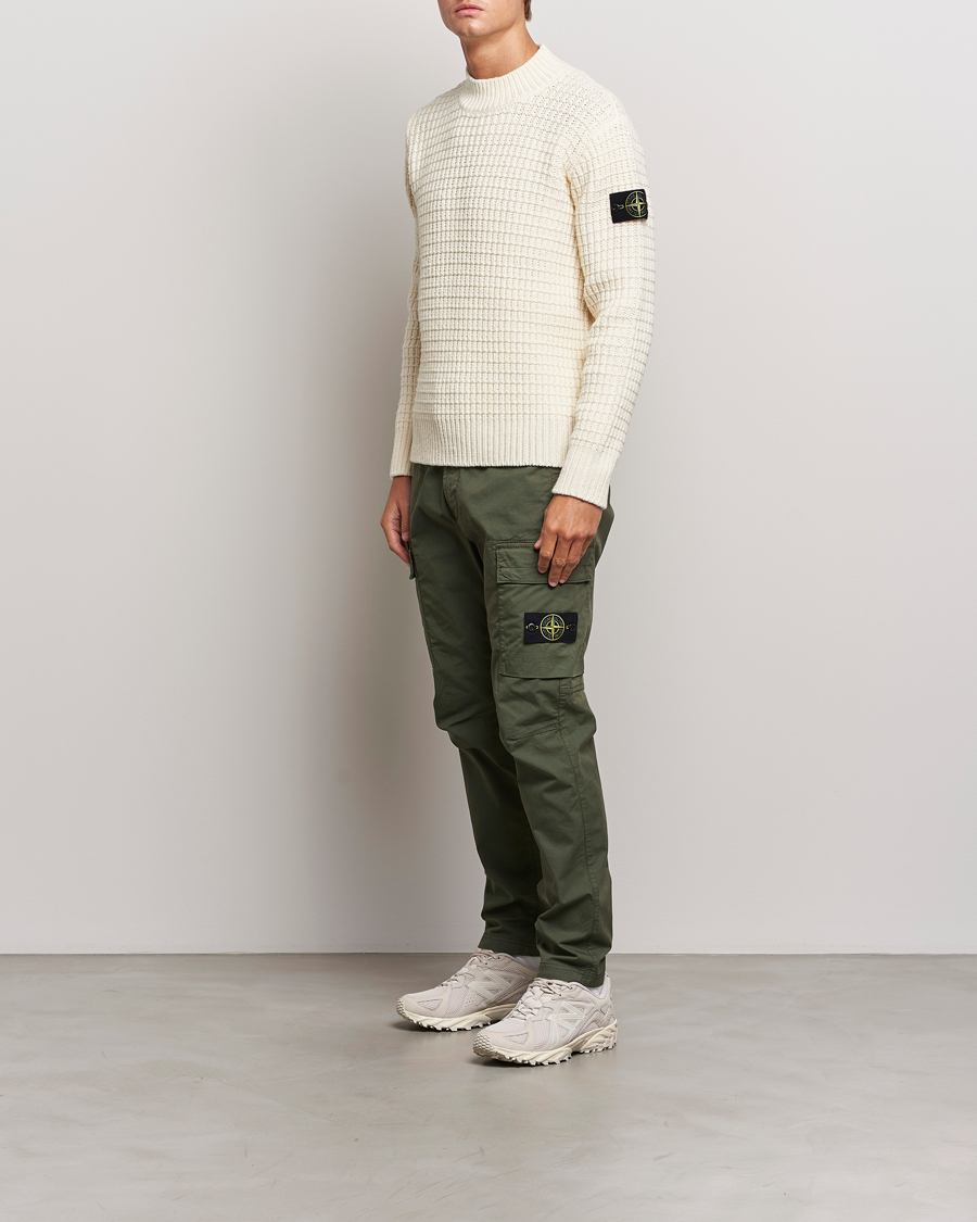 Mies | Housut | Stone Island | Stretch Cotton Gabardine Trousers Musk