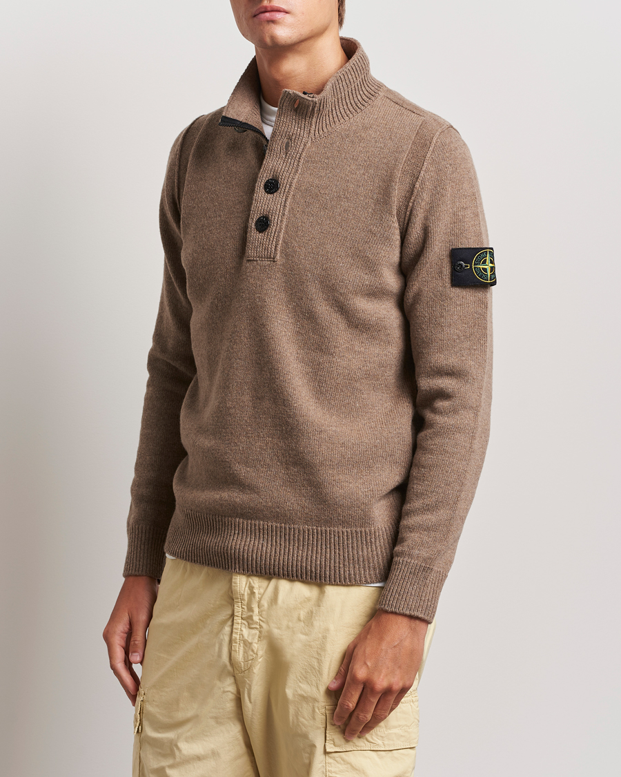 Mies | Puserot | Stone Island | Knitted Lambswool Half Button Zip Walnut