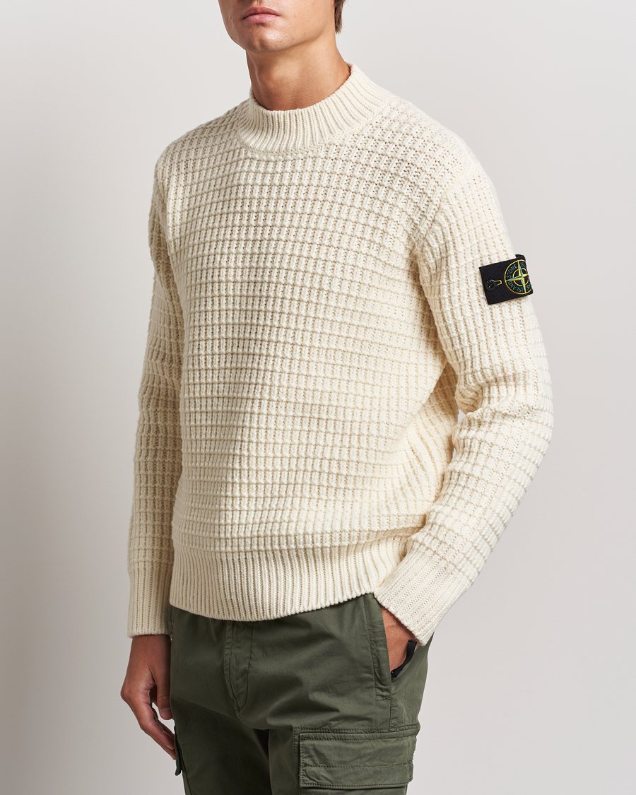 Mies | Puserot | Stone Island | Checkered Rib Stich Wool Mock Neck Natural