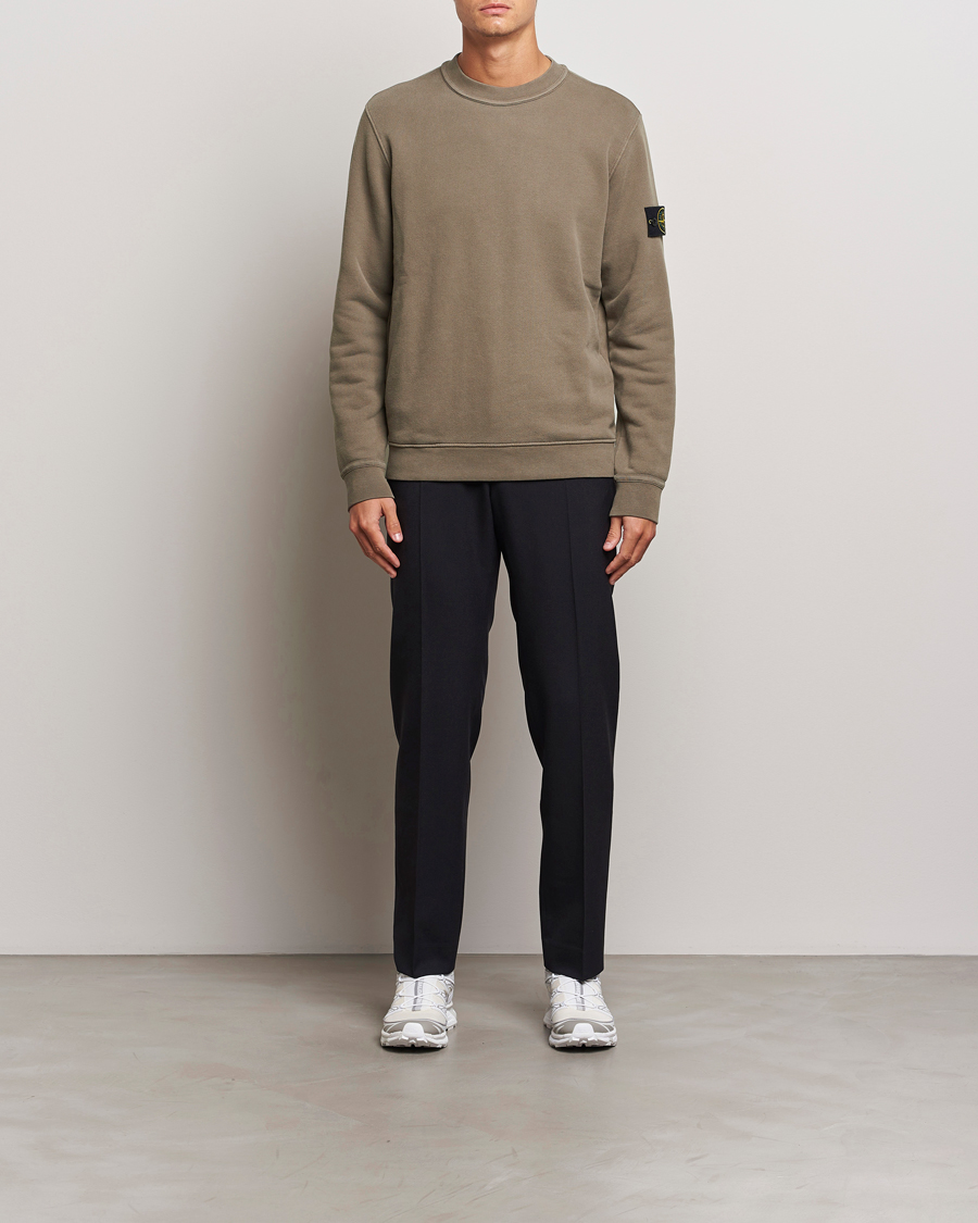 Mies | Puserot | Stone Island | Old Dyed Cotton Sweatshirt Walnut