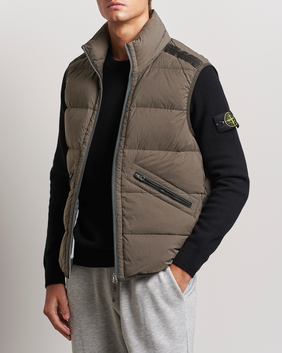 Mies | Takit | Stone Island | Nylon Down-TC Vest Walnut