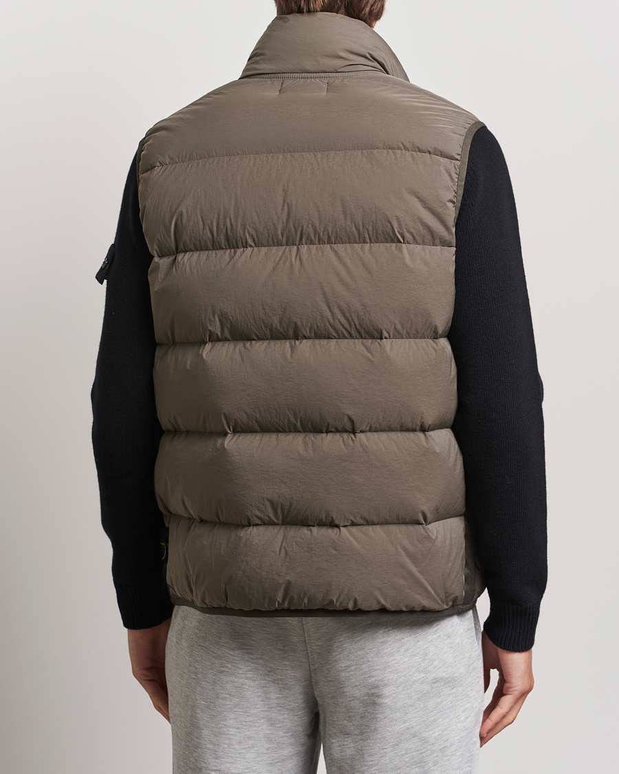 Mies | Takit | Stone Island | Nylon Down-TC Vest Walnut