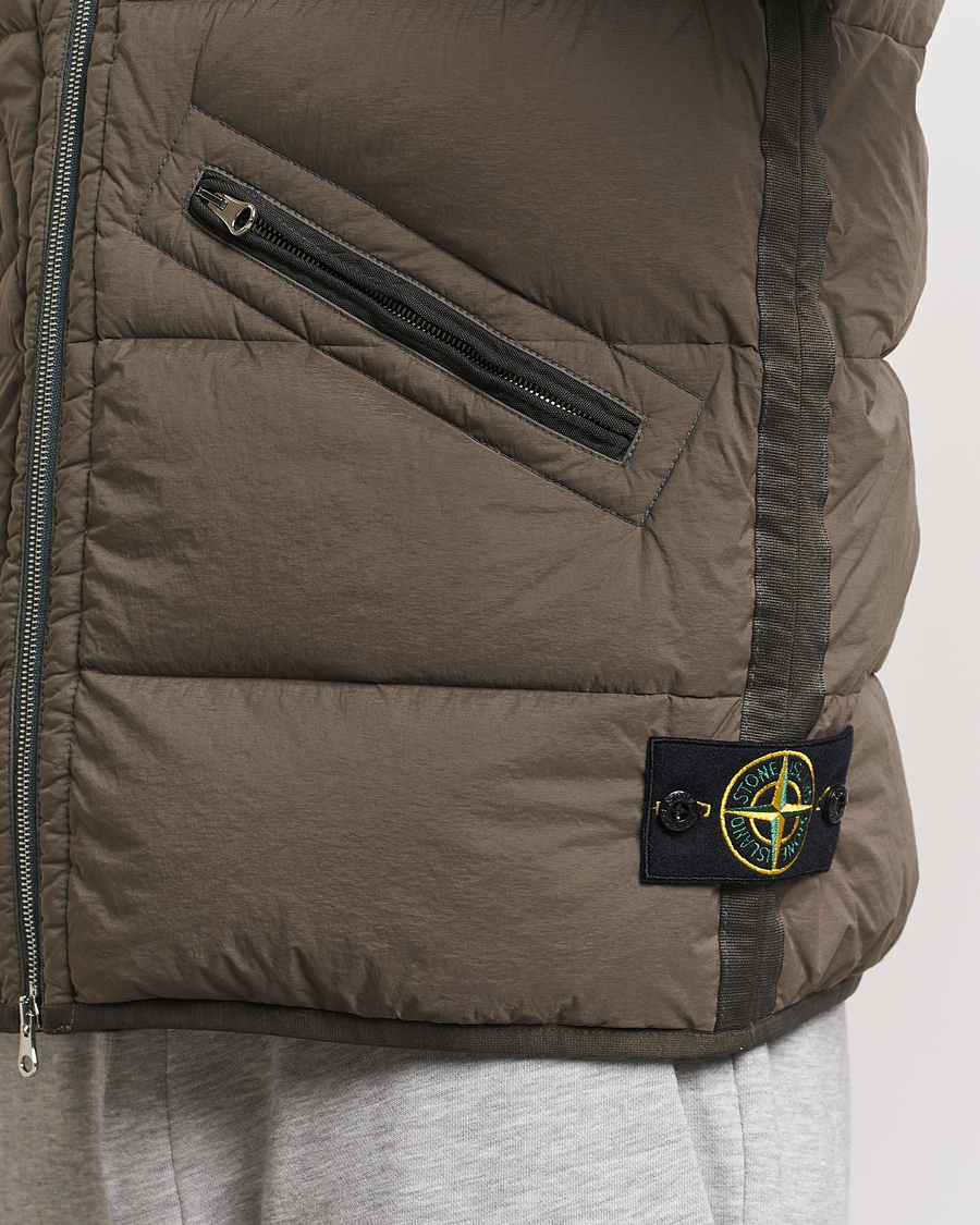 Mies | Takit | Stone Island | Nylon Down-TC Vest Walnut