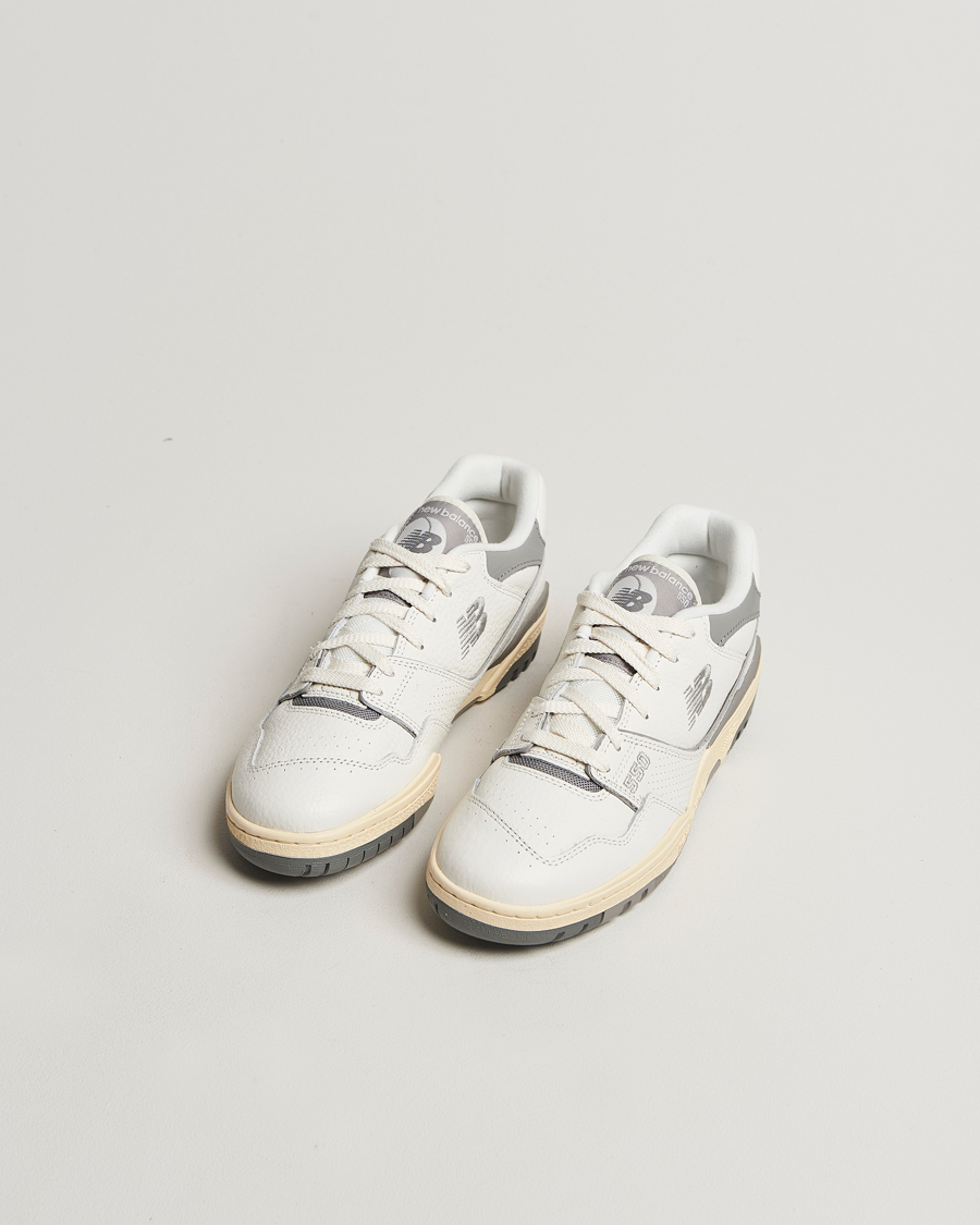 Mies | New Balance 550 Retro Tennis Sneakers White/Grey | New Balance | 550 Retro Tennis Sneakers White/Grey