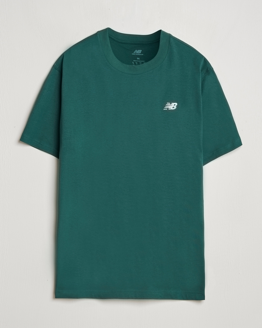Mies | T-paidat | New Balance | Essentials T-Shirt Nightwatch Green