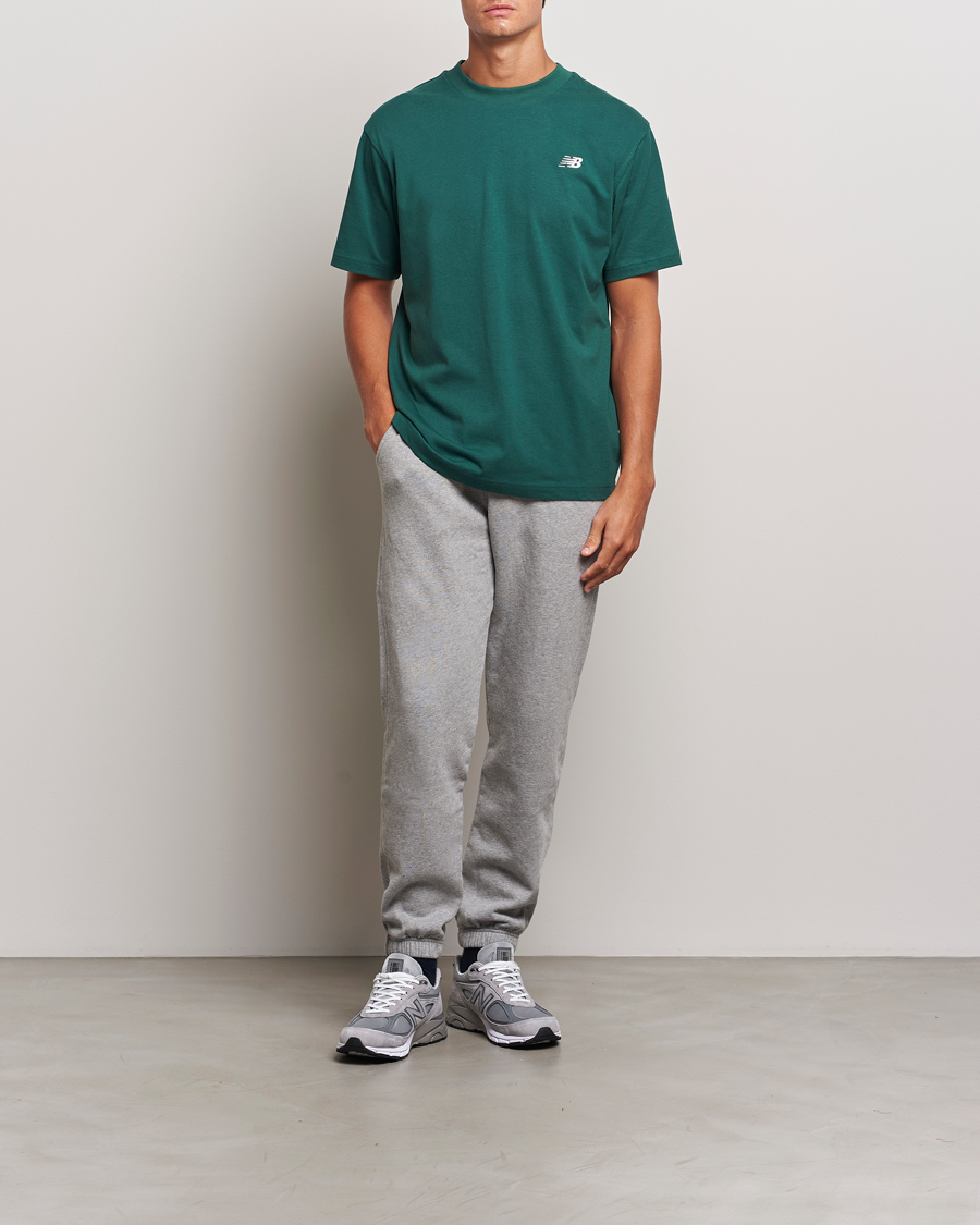 Mies | T-paidat | New Balance | Essentials T-Shirt Nightwatch Green