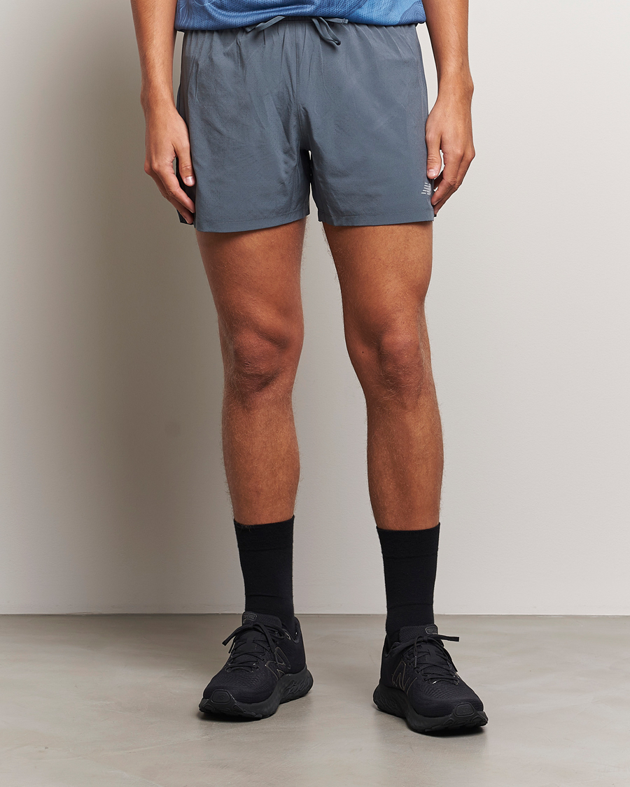 Mies | Shortsit | New Balance Running | Athletics 5 RC Shorts Graphite