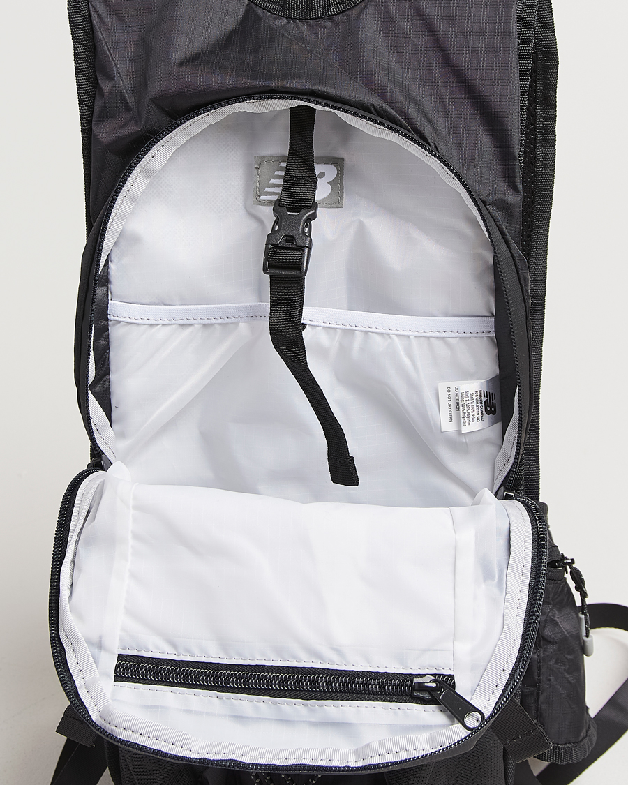 Mies | New Balance Running Running 15L Backpack Black | New Balance Running | Running 15L Backpack Black