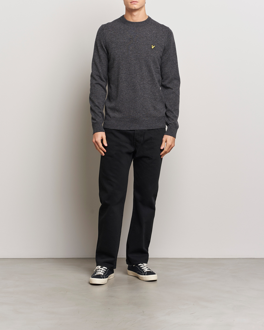 Mies | Puserot | Lyle & Scott | Lambswool Crew Neck Pullover Charcoal Marl
