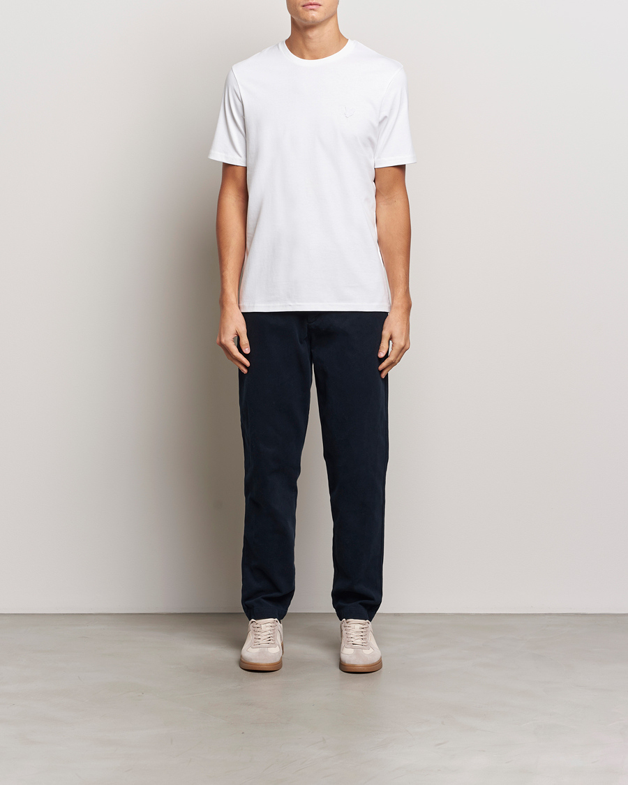 Mies | T-paidat | Lyle & Scott | Tonal Eagle Crew Neck T-Shirt White