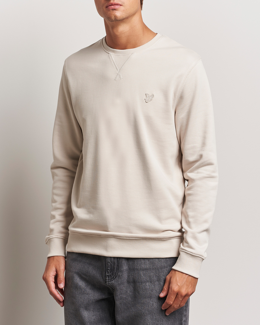 Mies | Puserot | Lyle & Scott | Tonal Eagle Crew Neck Sweatshirt Cove
