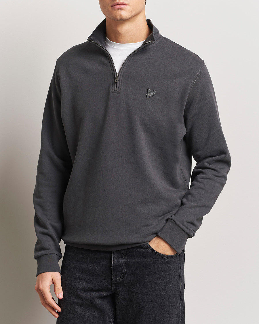 Mies | Puserot | Lyle & Scott | Tonal Eagle Half Zip Sweater Gunmetal