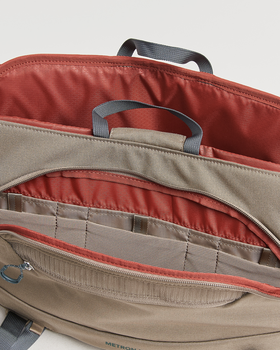 Mies | Osprey Metron 18 Messenger Bag Tan Concrete | Osprey | Metron 18 Messenger Bag Tan Concrete