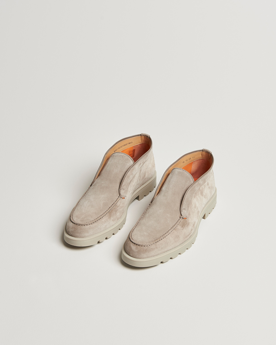 Mies | Santoni Open Chukka Boot Taupe Suede | Santoni | Open Chukka Boot Taupe Suede