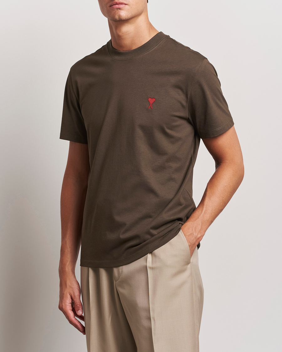 Mies | T-paidat | AMI | Heart Logo T-Shirt Dark Coffee