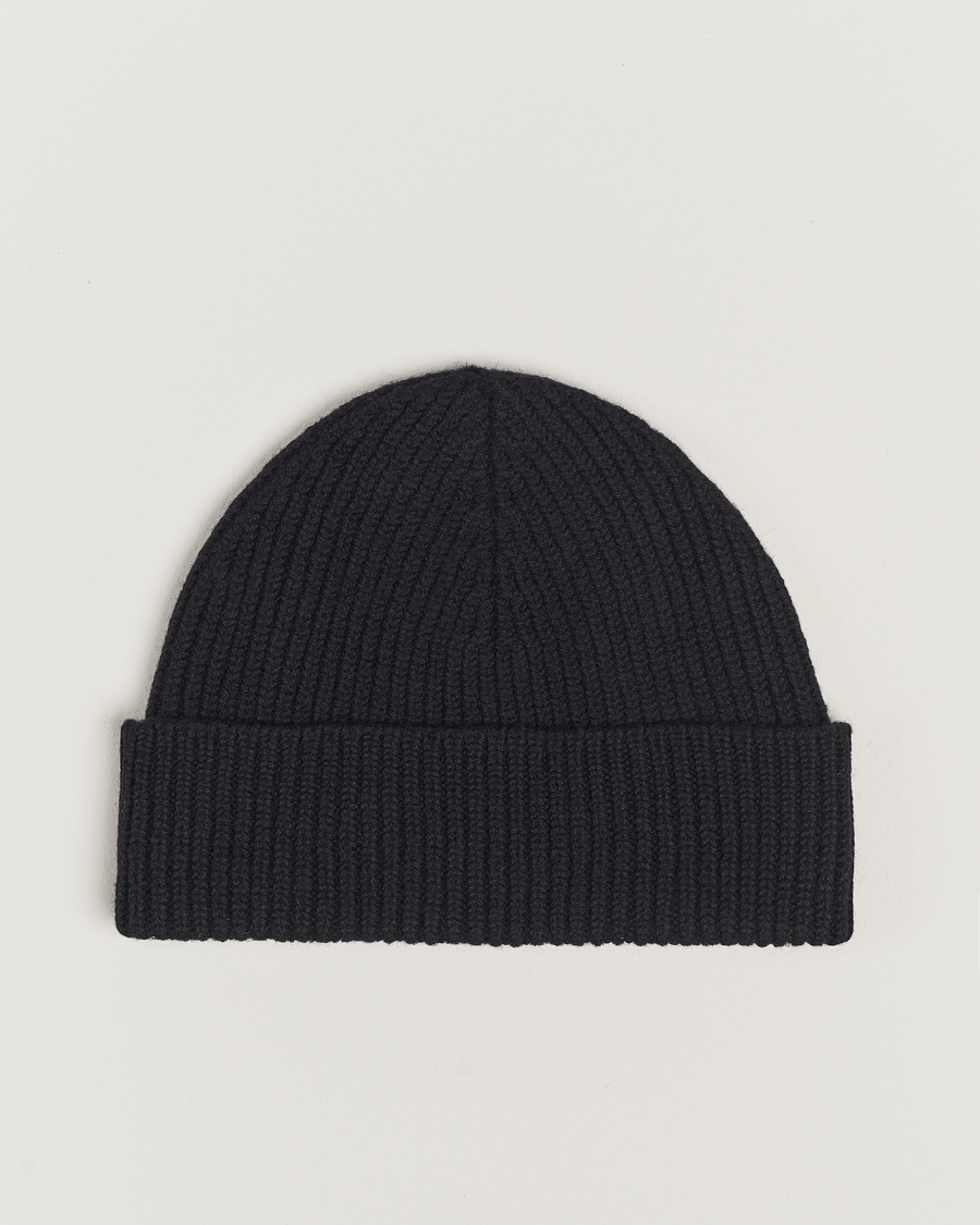 Mies | AMI Heart Logo Beanie Black | AMI | Heart Logo Beanie Black