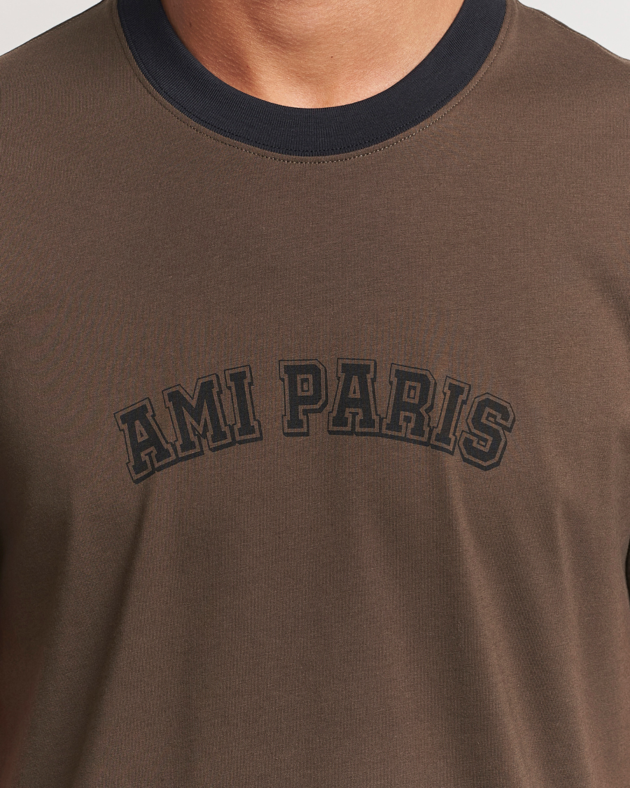 Mies | T-paidat | AMI | Paris Logo T-Shirt Dark Coffee