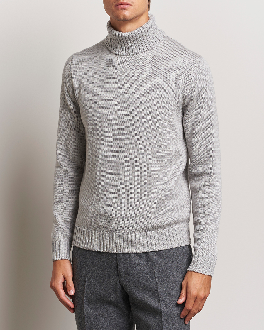 Mies | Puserot | Zanone | Virgin Merino Wool Rollneck Light Grey
