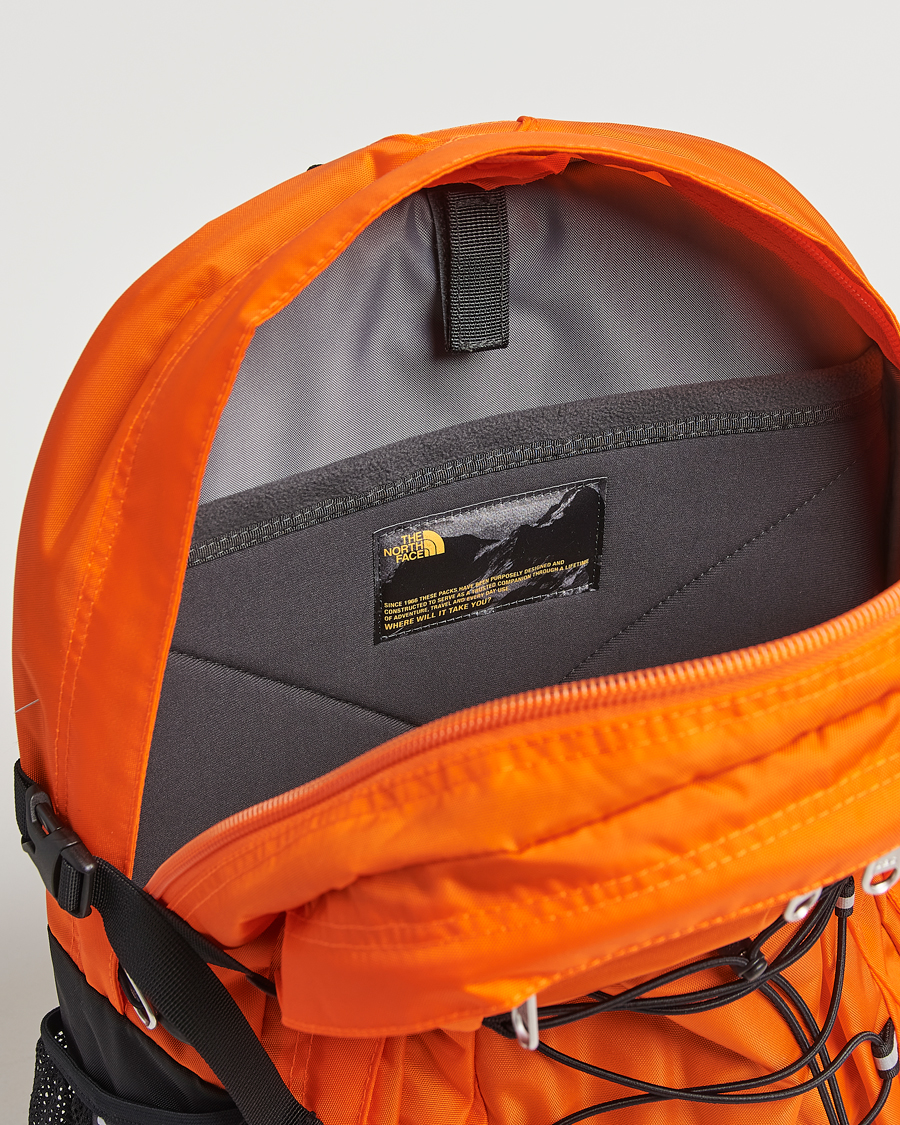 Mies | The North Face Borealis Classic Backpack Black/Orange | The North Face | Borealis Classic Backpack Black/Orange