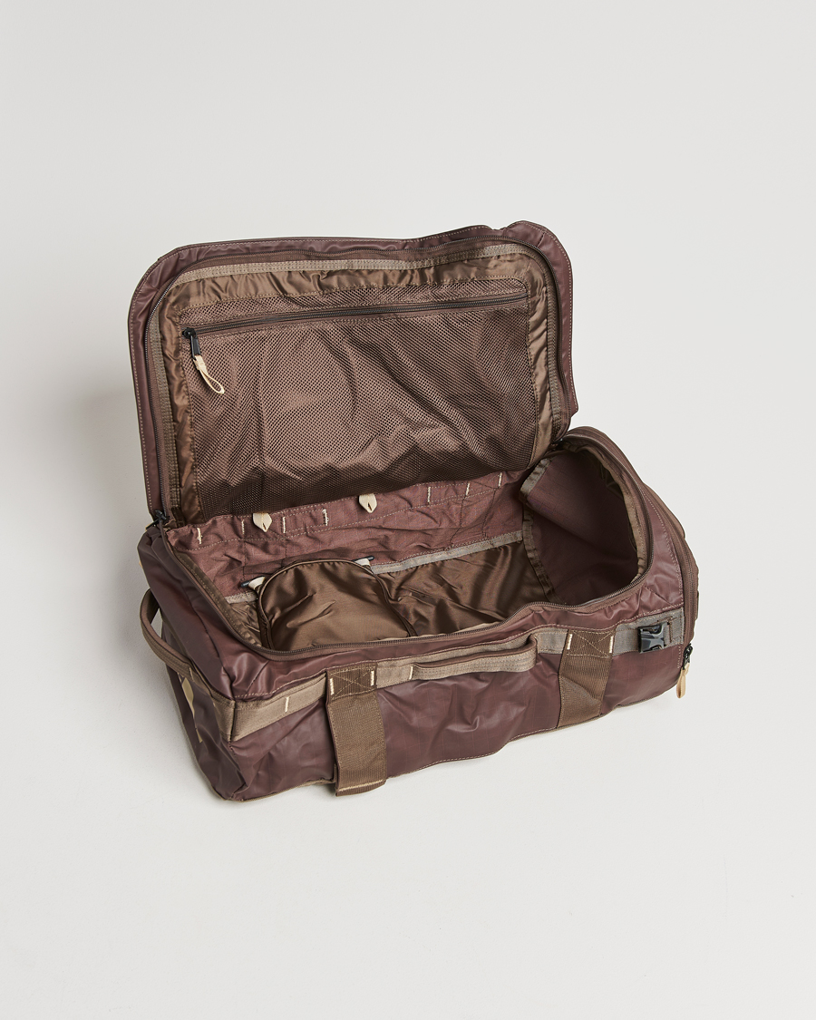 Mies | The North Face Base Camp Voyager Duffel 32L Brown | The North Face | Base Camp Voyager Duffel 32L Brown