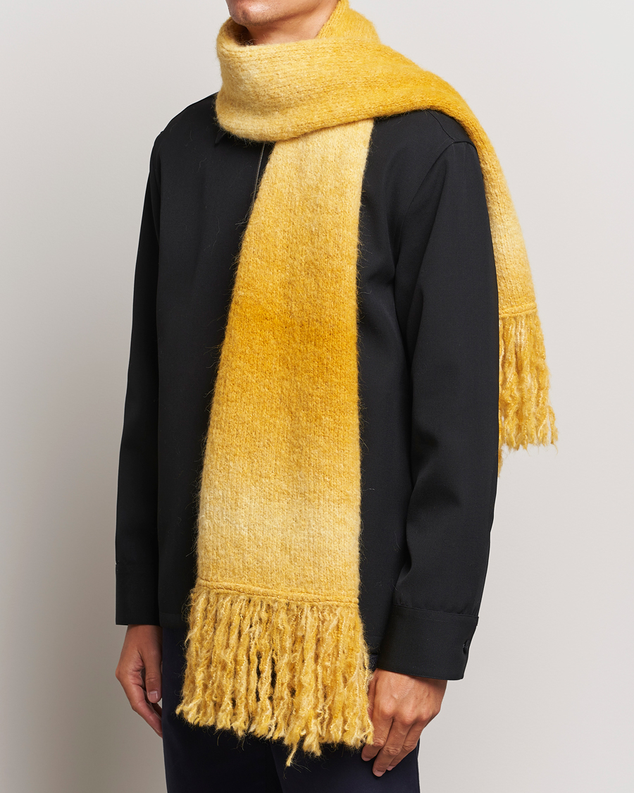 Mies | Sunflower Ombre Wool Scarf Yellow | Sunflower | Ombre Wool Scarf Yellow