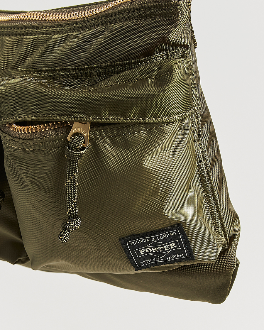 Mies | Laukut | Porter-Yoshida & Co. | Force Small Shoulder Bag Olive Drab