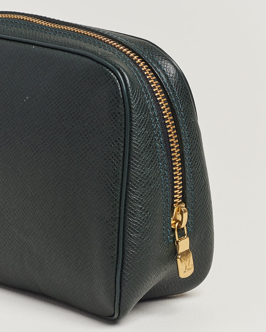 Mies | Louis Vuitton Pre-Owned Pochette Accessoir Washbag Green | Louis Vuitton Pre-Owned | Pochette Accessoir Washbag Green