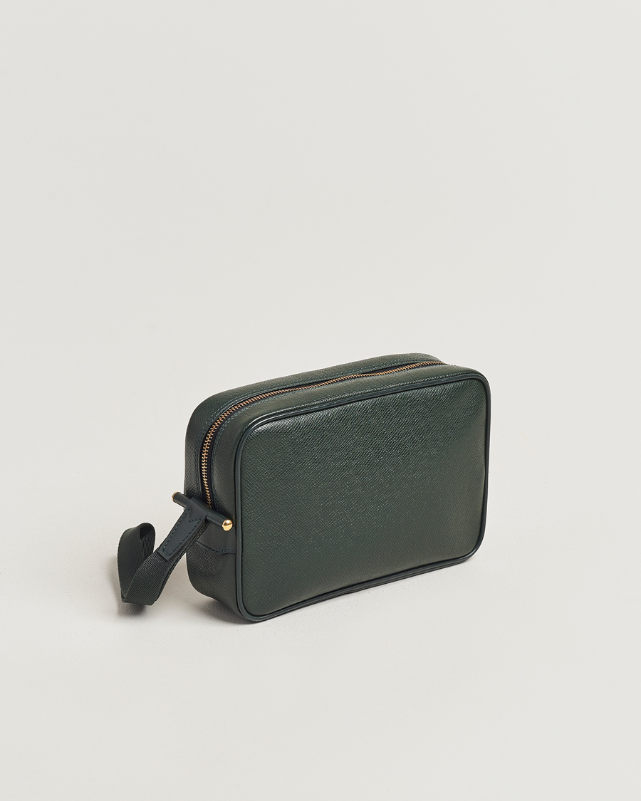 Mies | Louis Vuitton Pre-Owned Kaluga Washbag Green | Louis Vuitton Pre-Owned | Kaluga Washbag Green