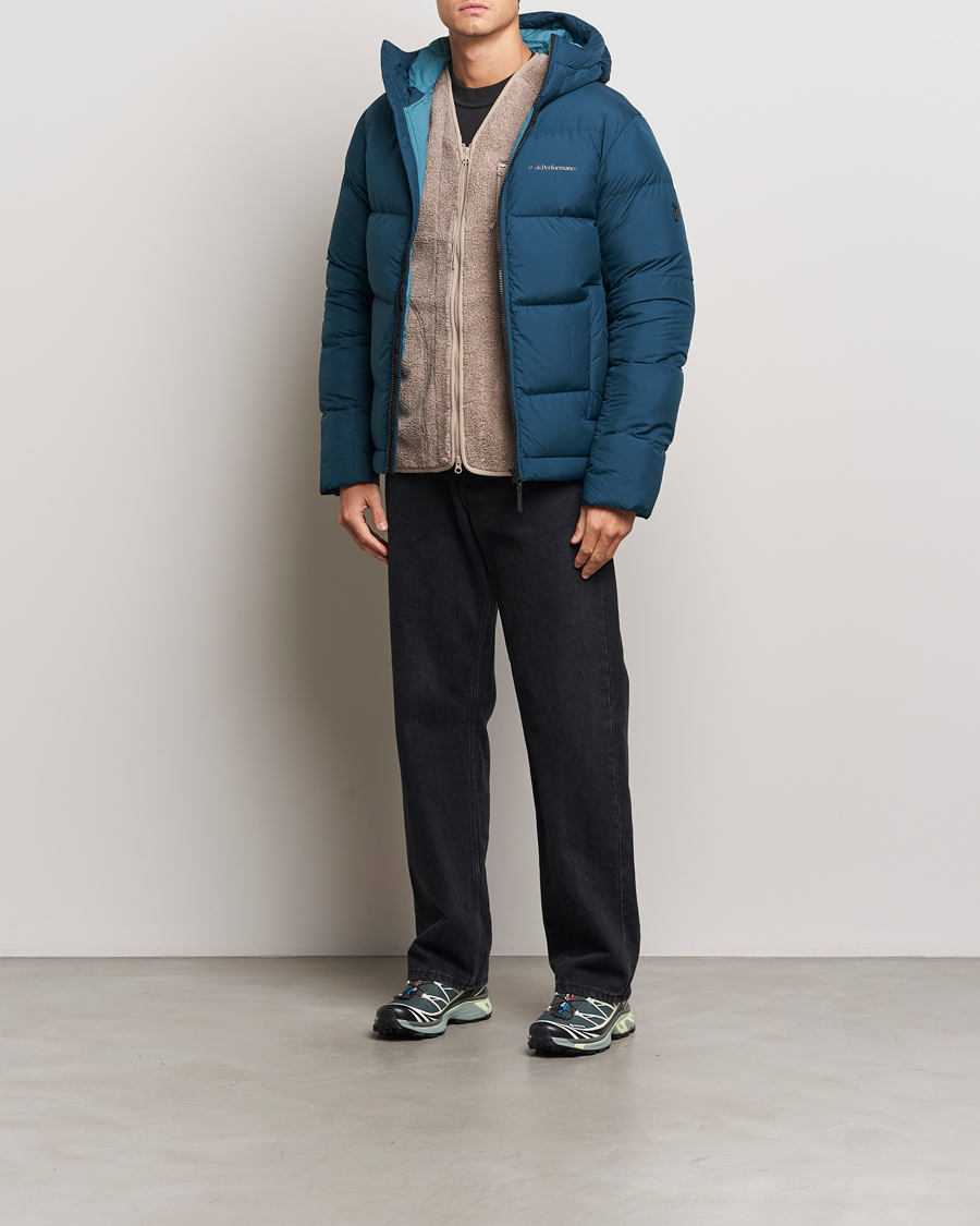 Mies | Takit | Peak Performance | Rivel Down Hooded Jacket Ininity Teel