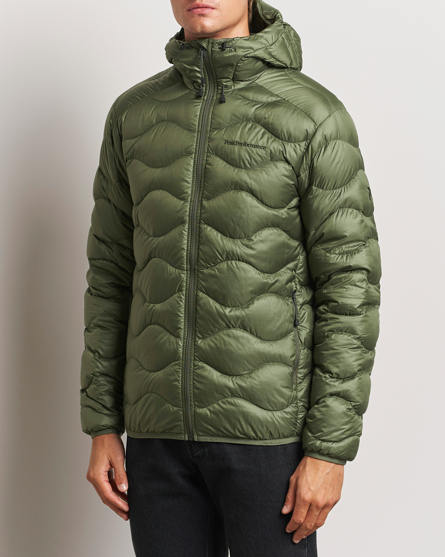 Mies | Takit | Peak Performance | Helium Down Hooded Jacket Pine Needle