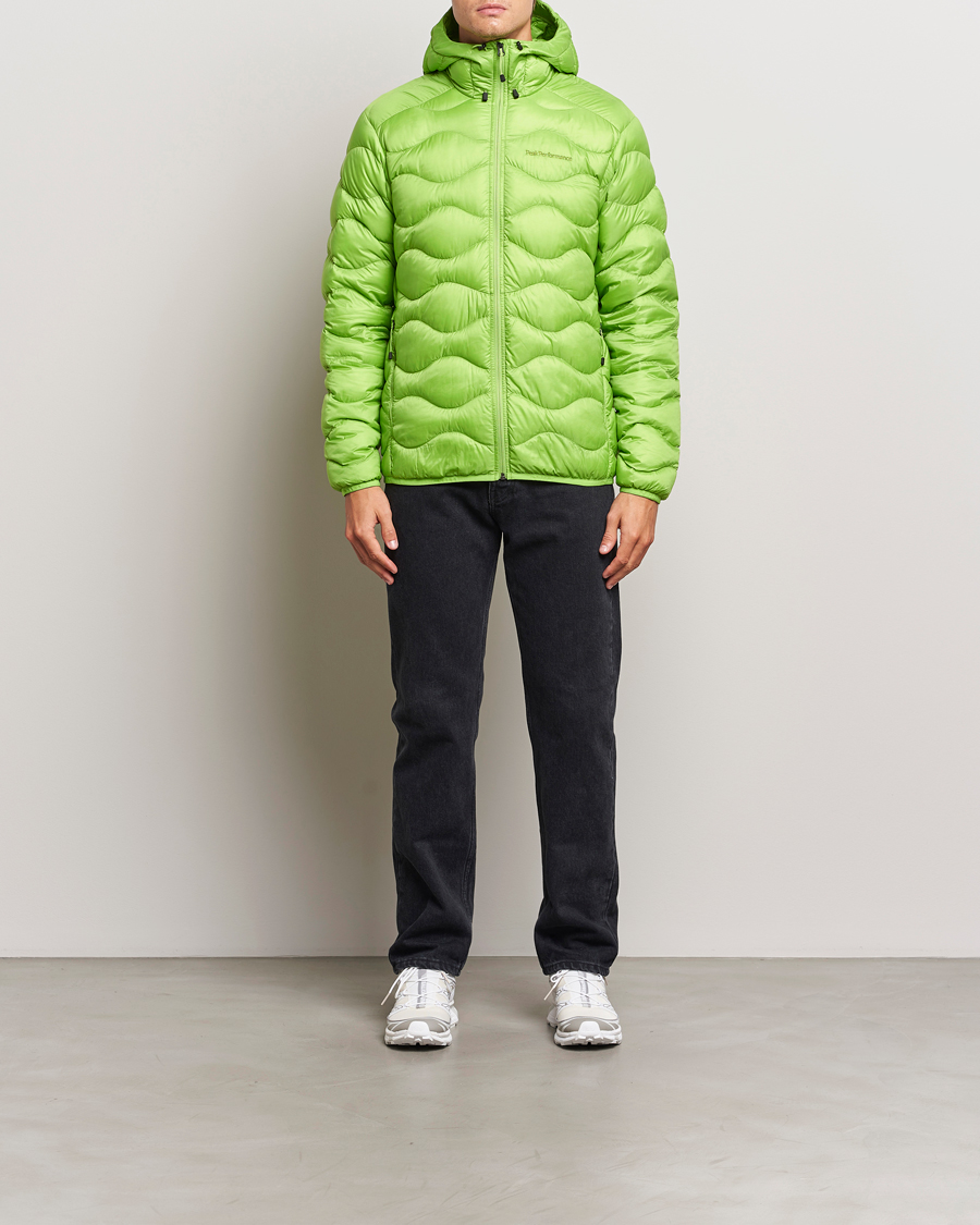 Mies | Takit | Peak Performance | Helium Down Hooded Jacket Stand Out Green