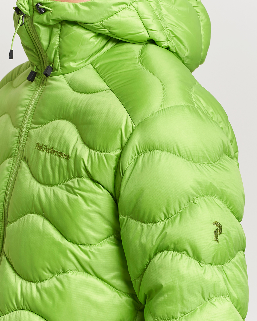 Mies | Takit | Peak Performance | Helium Down Hooded Jacket Stand Out Green