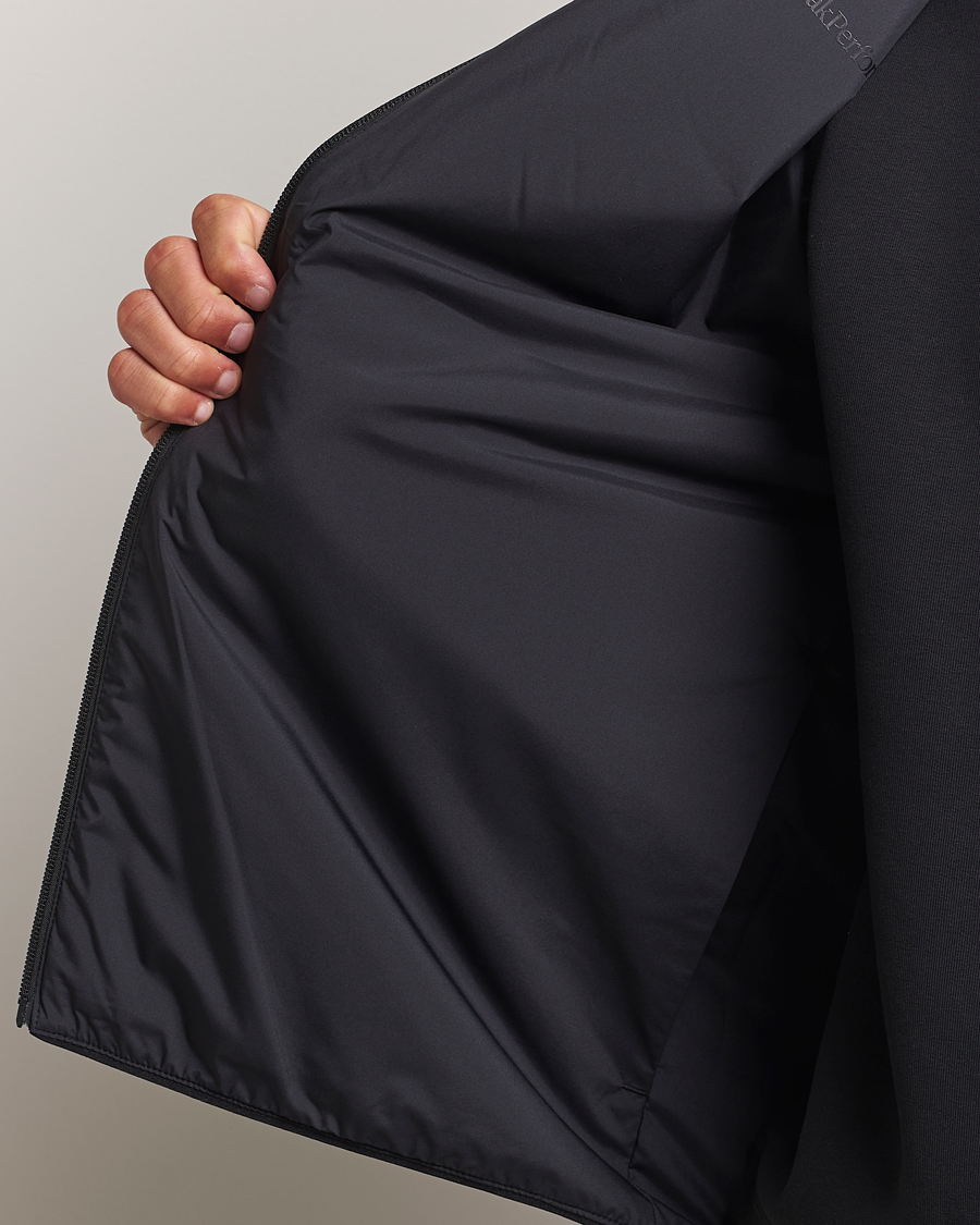 Mies | Takit | Peak Performance | Insulated Reversable Vest Pine Needle